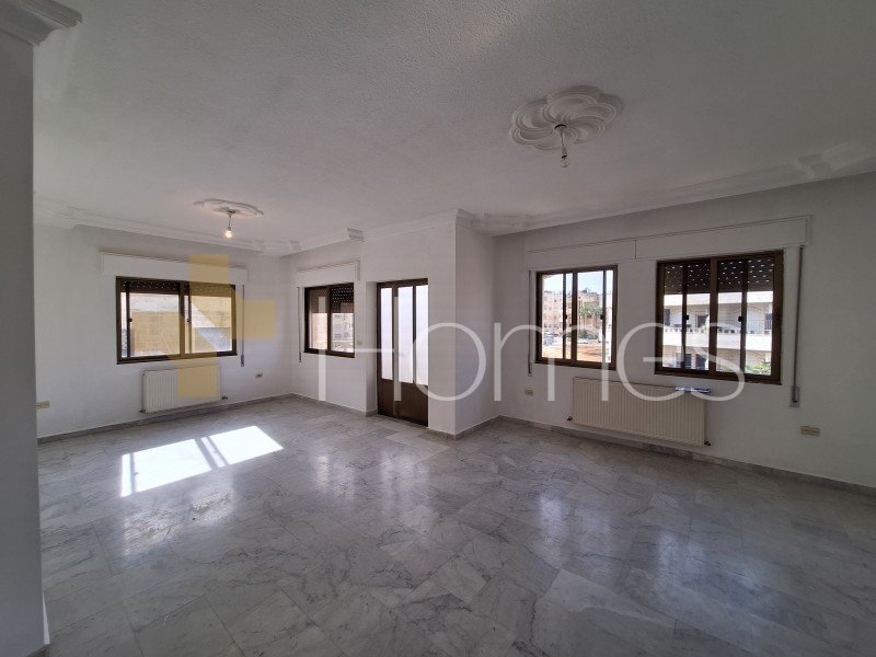 Second floor apartment for rent in Al Jandaweel 196m