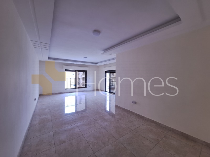 Third floor apartment for rent in Dair Ghbar 200m