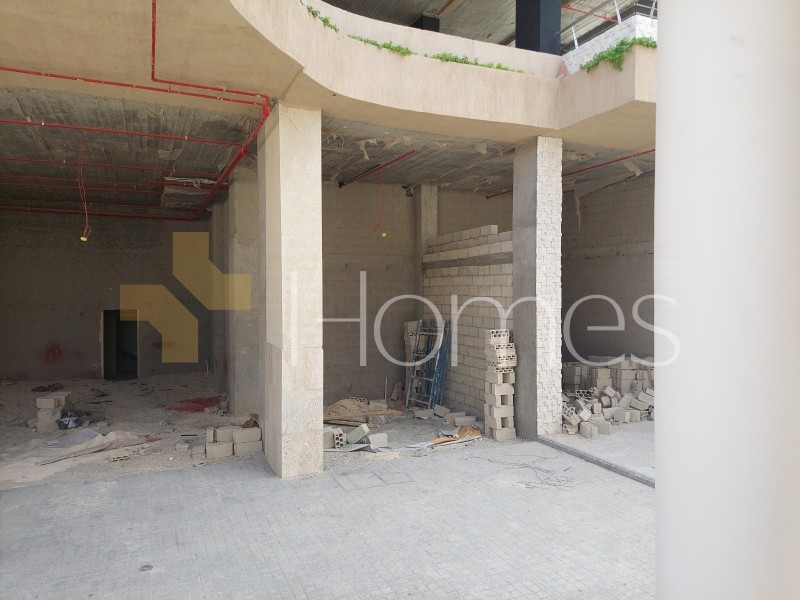 Commercial showroom within a tourist resort for rent on Airport Road