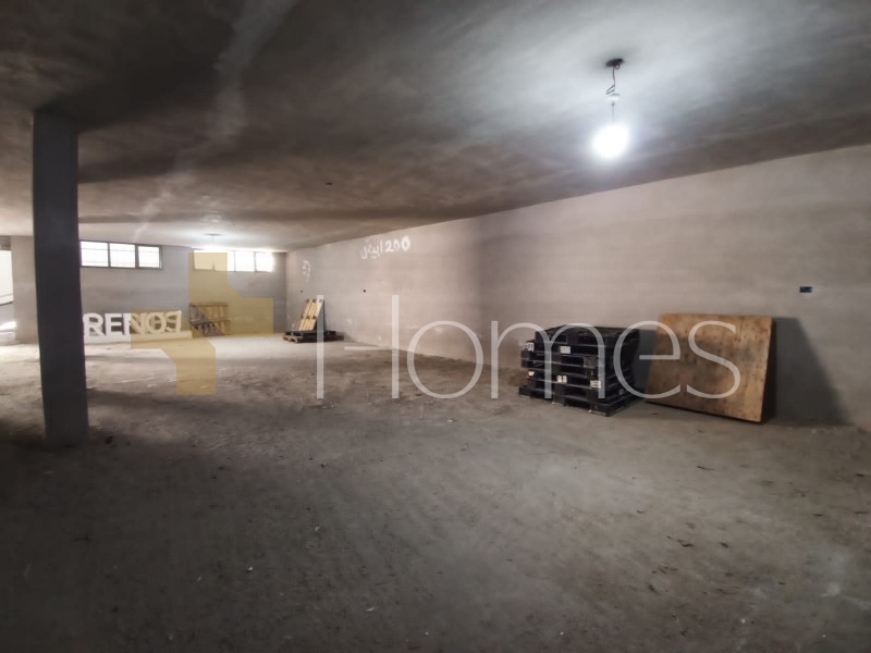 Basement warehouse for rent in Al-Muqabalain with an  area of 250m