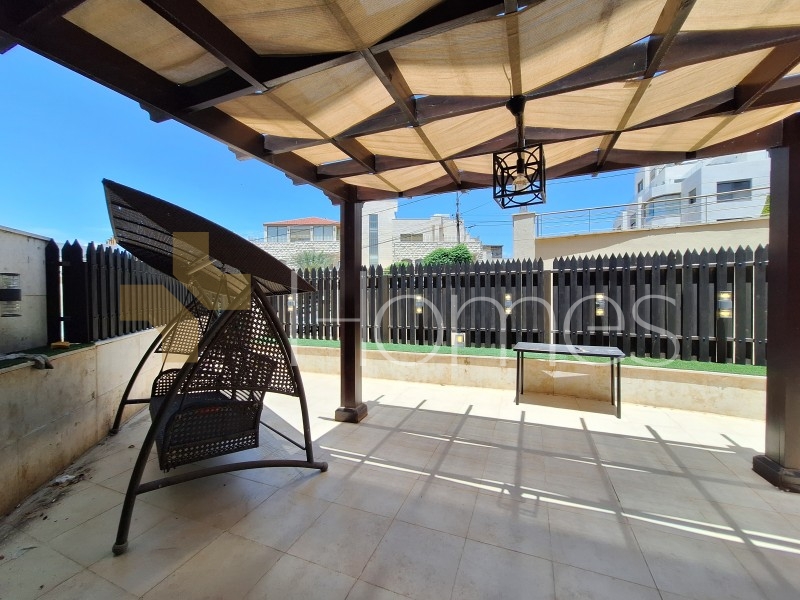 Apartment floor with terrace for sale in Abdoun 210m