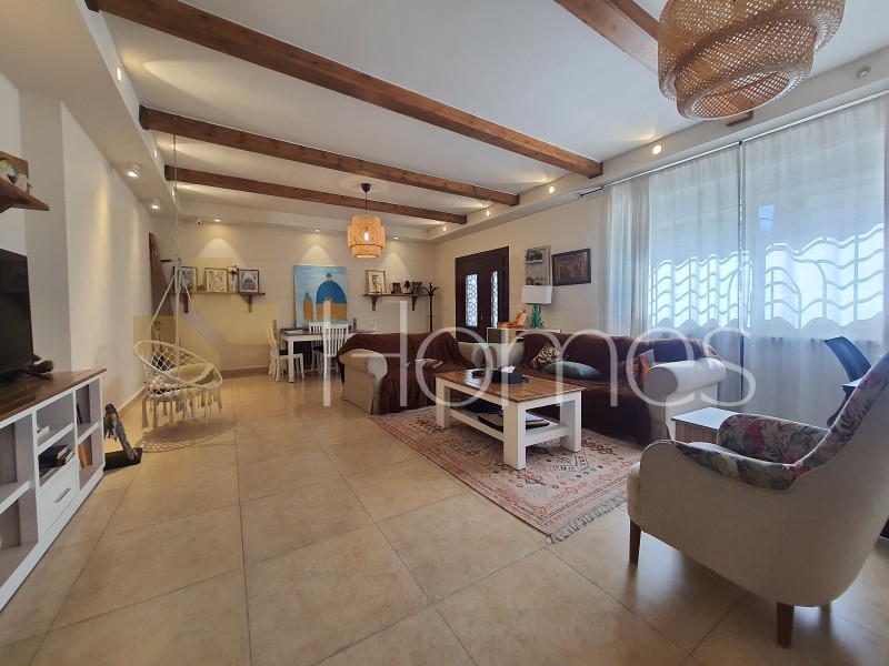 Attached villa for sale in Khalda with a land area of 575m