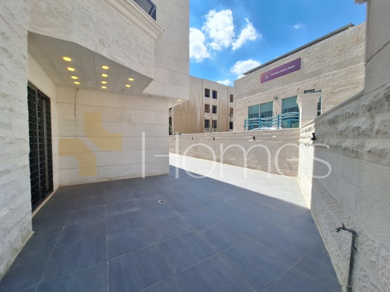 Ground floor with terrace for sale in Sweifeyeh 185m