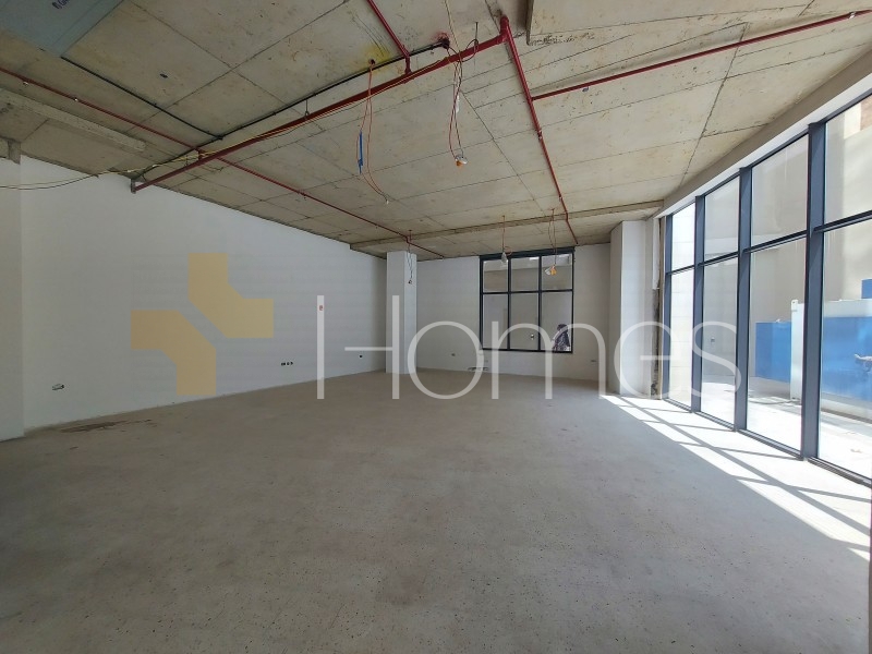 Ground office in a lively building for sale in Abdoun with area 304m