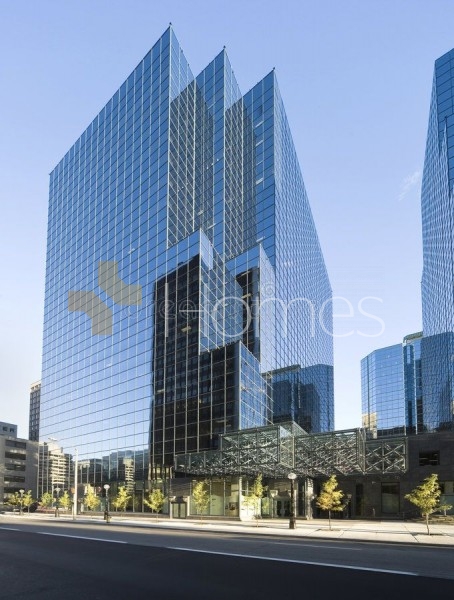 commercial building with 6 floors for sale in Al Abdali area of 2000m