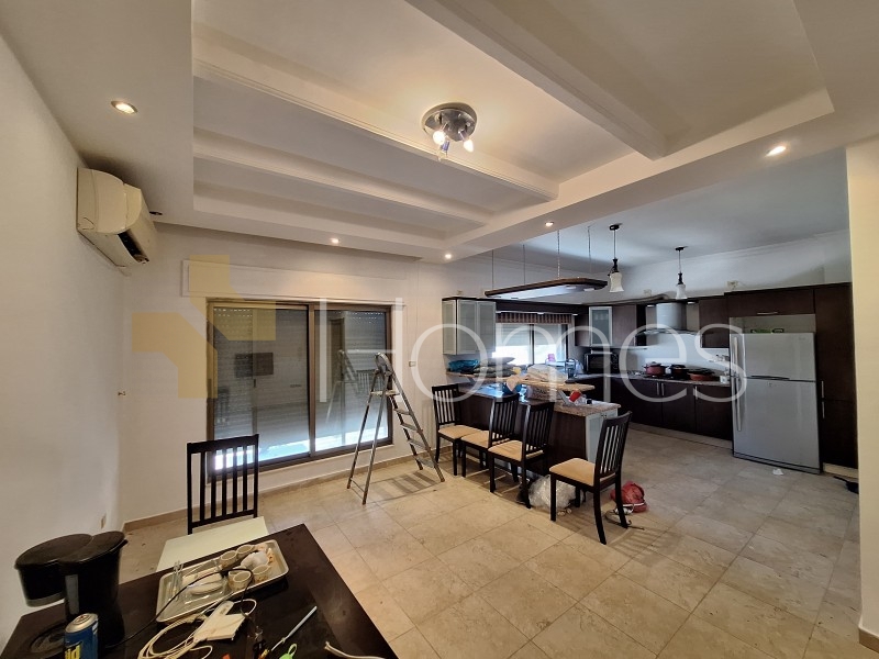 First floor apartment for sale in Abdoun 167m