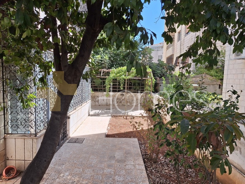 Standalone villa for sale in Seventh circle with a land area of 750m