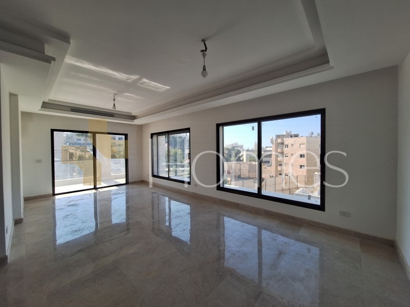 Third floor apartment for sale in Al Rabieh 214m