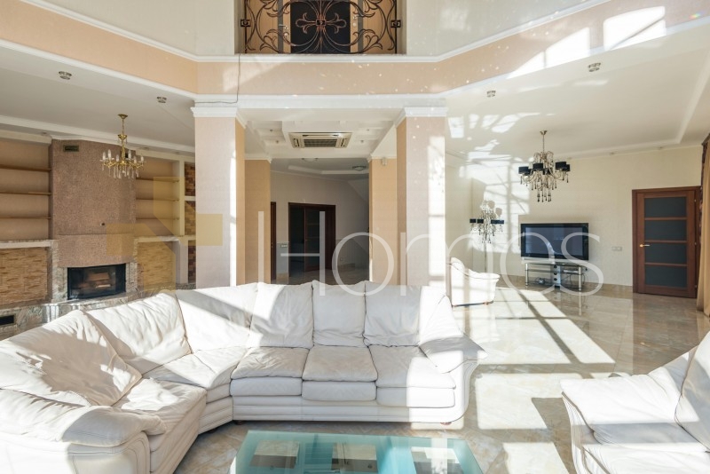 Ground floor with terrace for sale in Coridor Abdoun an area of 150m