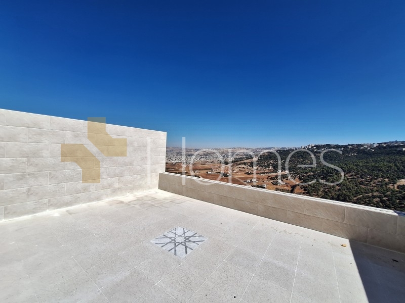 Duplex Ground floor apartment with a view for sale in Al Salt  210m