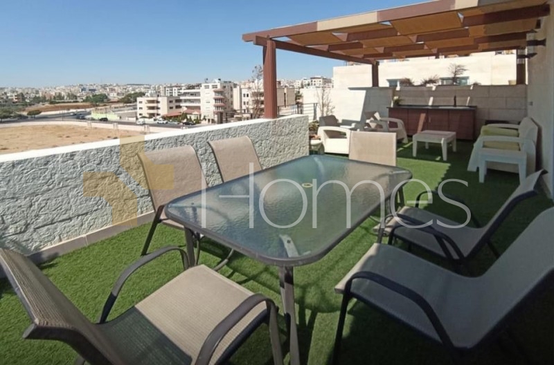 Last floor with roof apartment for sale in Khalda 234m