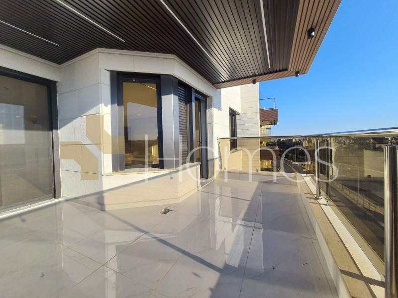 Second floor with a high view for sale on Airport Road, area of 236m