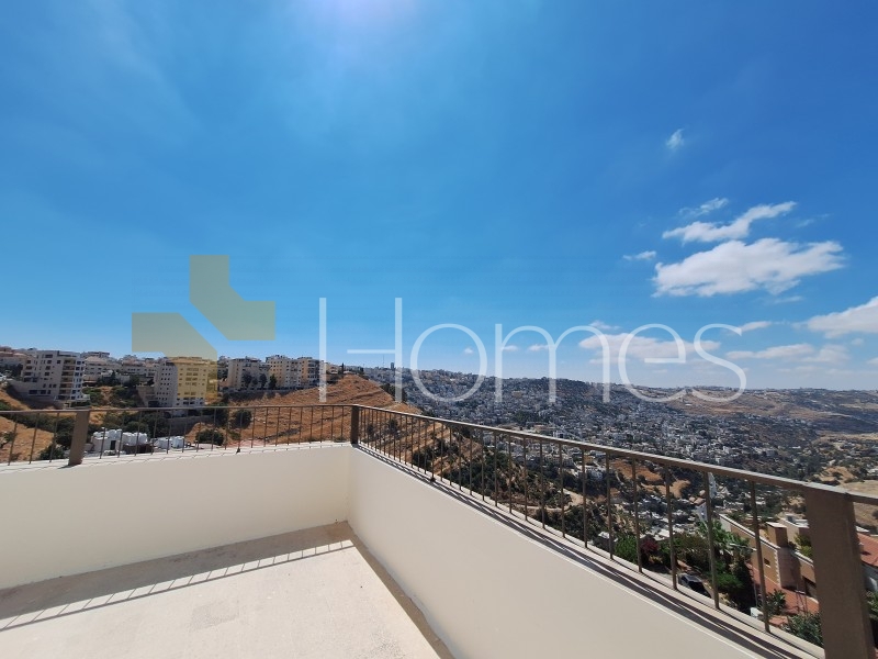 Last floor apartment with a high view for sale in Al Kursi 229m