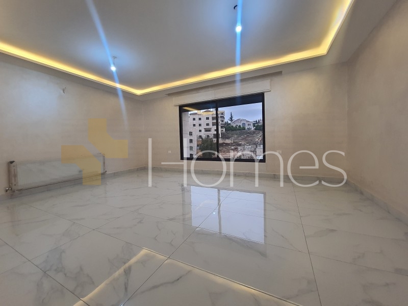 2nd floor for sale in Qaryet Al-Nakheel with a building area of 250m