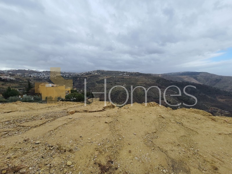 Land with a beautiful view for sale in Marj El Hamam , area of 1000m