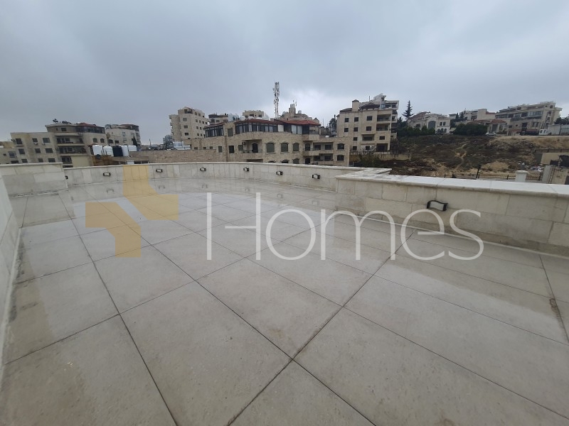 Duplex last floor with roof for sale in Qaryet Al-Nakheel, of 320m