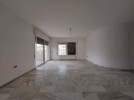 Flat third floor for rent in Rabieh building area 320m