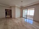 1st floor apartment for rent in Um Uthaina 300m