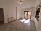 Second floor apartment for rent in Al Jandaweel 196m