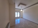 Apartment floor with terrace for rent in Arqoub Khalda 205m