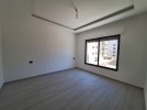 Second floor apartment for rent in Dair Ghbar 190m