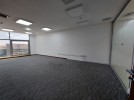 Seventh floor office for rent in Mecca Street building area of 1000m