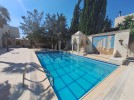 Furnished villa for rent in Abdoun with a building area of 1000m