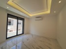 Ground floor with terrace for rent in Al Shmeisani 165m