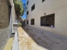 Apartment with garden for rent in Al Bunayyat building area of 156m