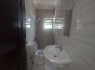 Front third floor office for rent area in Al-Jandaweel area 75m