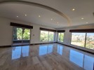 Attached villa for rent in Abdoun with a building area of 334m