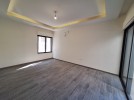 1st floor apartment for sale in Dair Ghbar 180m