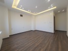 Ground floor with terrace for sale in Airport Road, with area of 175m