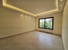 First floor apartment for sale in Um Uthaina 122m