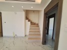 Duplex last floor with roof for sale in Um Uthaina 210m