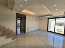 Duplex last floor with roof for sale in Um Uthaina 210m