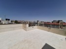 Duplex last floor with roof for sale in Um Uthaina 210m