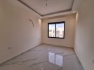 Flat and duplex last floor for sale in Dair Ghbar 279m