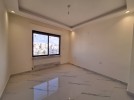 Duplex last floor with roof for sale in Dair Ghbar 210m