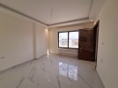 Duplex last floor with roof for sale in Dair Ghbar 210m