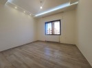 Flat apartment with terrace for sale in Airport Road building 180m