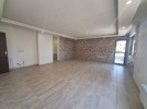 Ground floor with terrace for sale in Um Al Summaq 195m