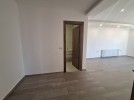 Ground floor with terrace for sale in Um Al Summaq 195m