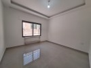 Ground floor with terrace for sale in Sweifeyeh 185m