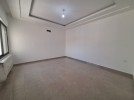 Last floor with roof for sale in Sweifeyeh 220m