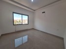 Last floor with roof for sale in Sweifeyeh 220m