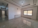 Ground floor apartment with a garden for sale in Sweiffeyeh 165m