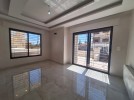 Ground floor apartment with a garden for sale in Sweiffeyeh 165m