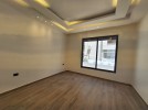 Ground floor with terrace apartment for sale in Khalda 210m