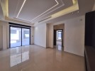 Ground floor apartment with garden for sale in Khalda 206m 